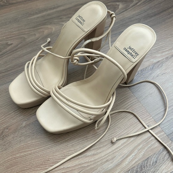 Jeffrey Campbell - Heels - Picture 2 of 3